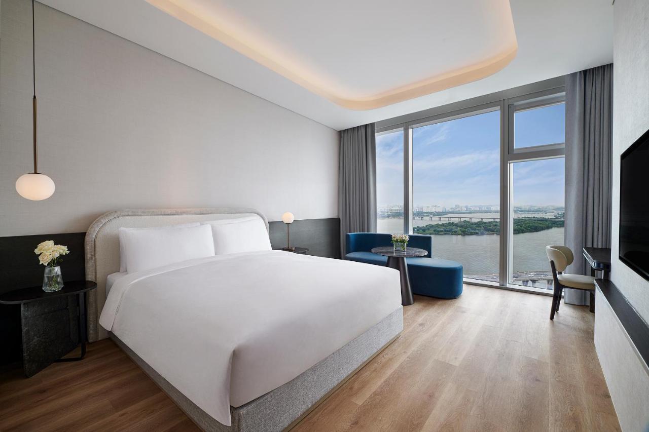 Naru Mgallery Ambassador Hotel