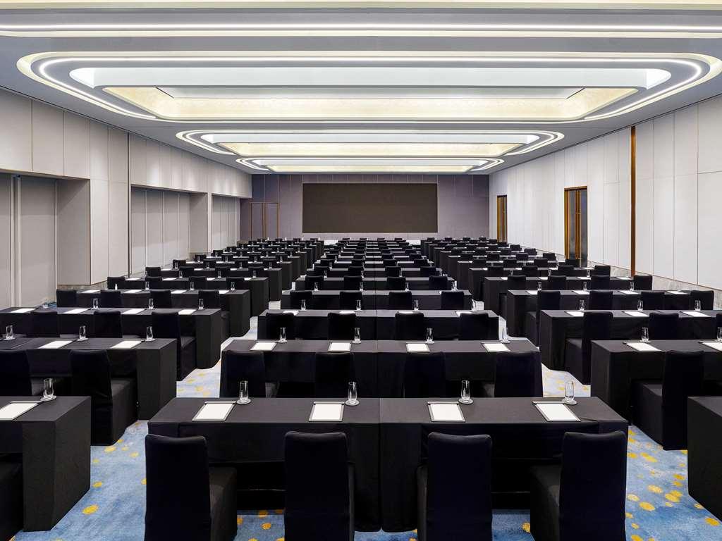 Hotel Naru Mgallery Ambassador 5*